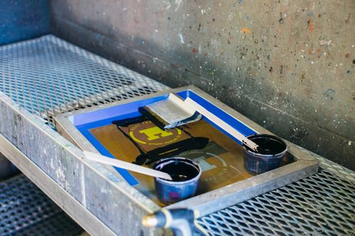 screen and two ink containers