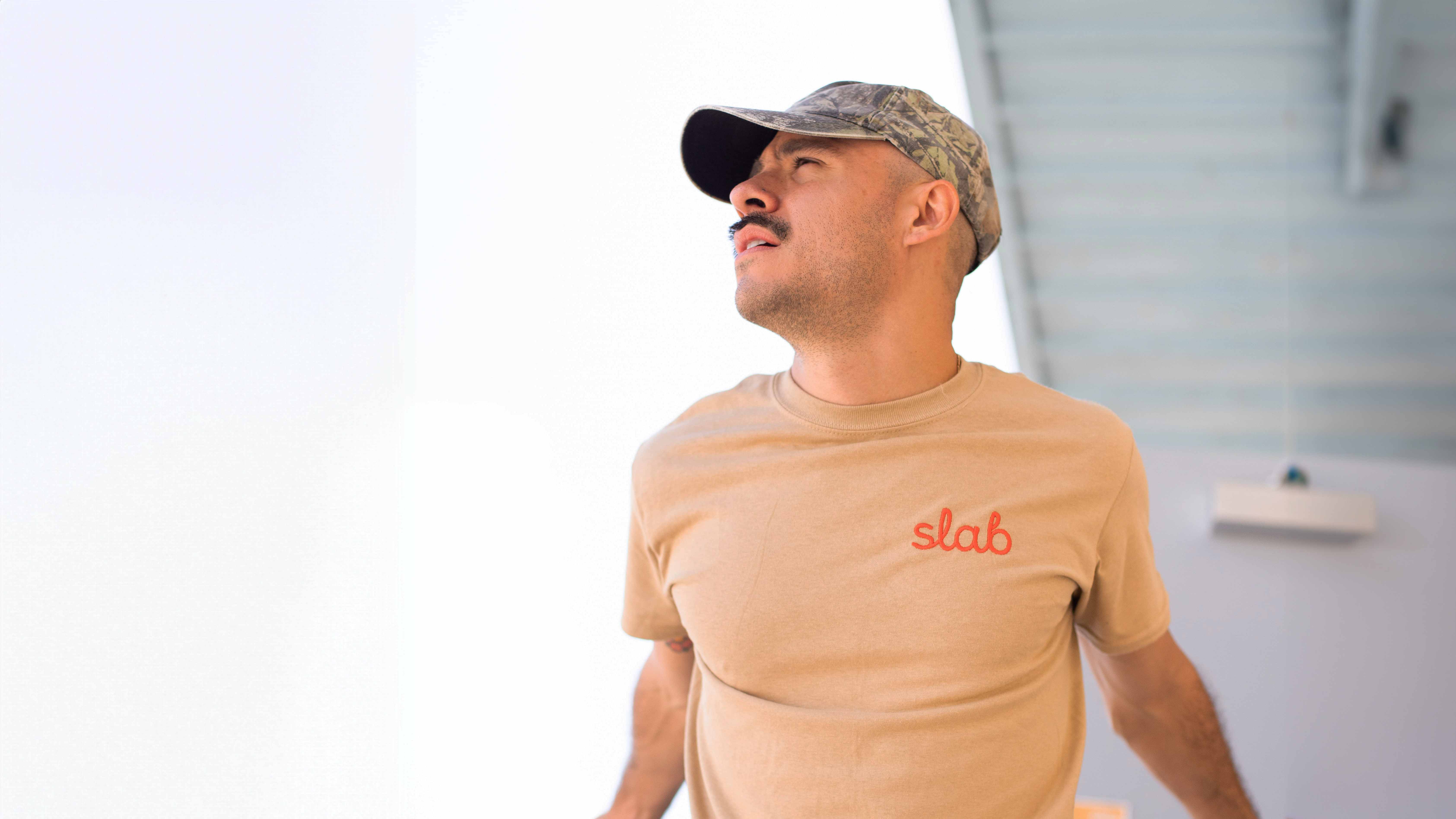 Unleashing the Charm of Custom Short Sleeve T-Shirts